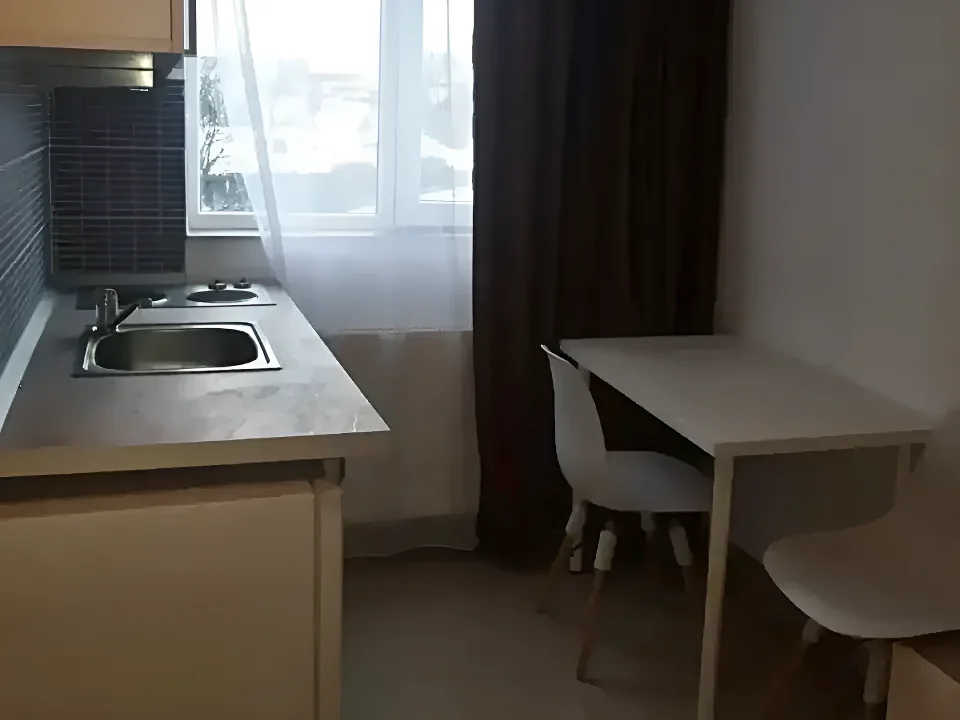 Garsoniera de inchiriat Sector 4 Bucuresti bucatarie utilata